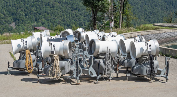 Snow cannon machines for artificial snowmaking in ski resorts